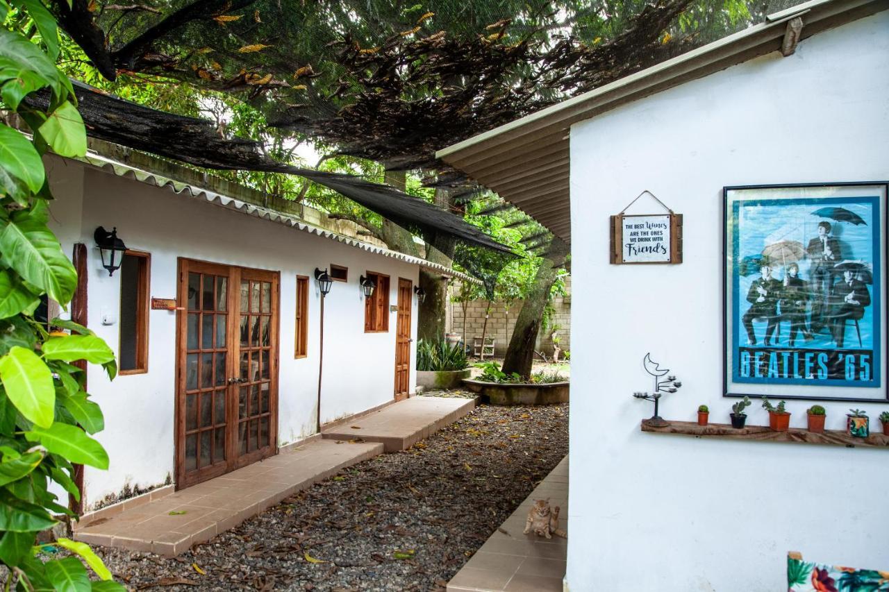 Hostal Hermoso ปาโลมิโน ภายนอก รูปภาพ