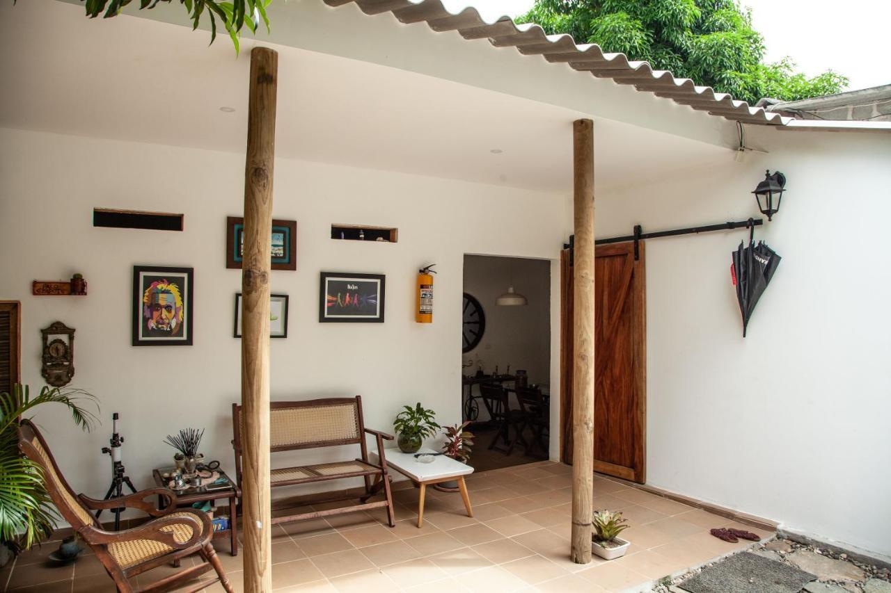 Hostal Hermoso ปาโลมิโน ภายนอก รูปภาพ