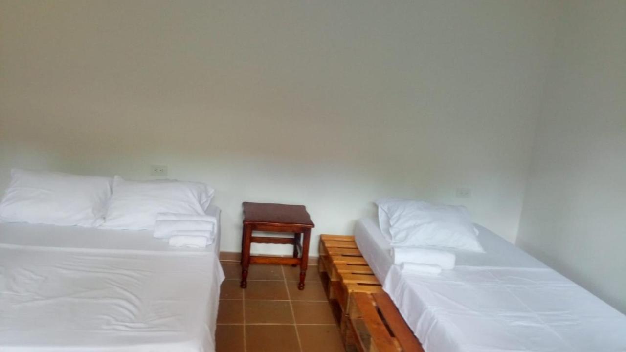 Hostal Hermoso ปาโลมิโน ภายนอก รูปภาพ