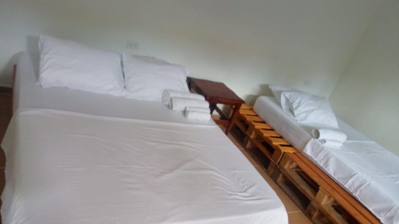 Hostal Hermoso ปาโลมิโน ภายนอก รูปภาพ
